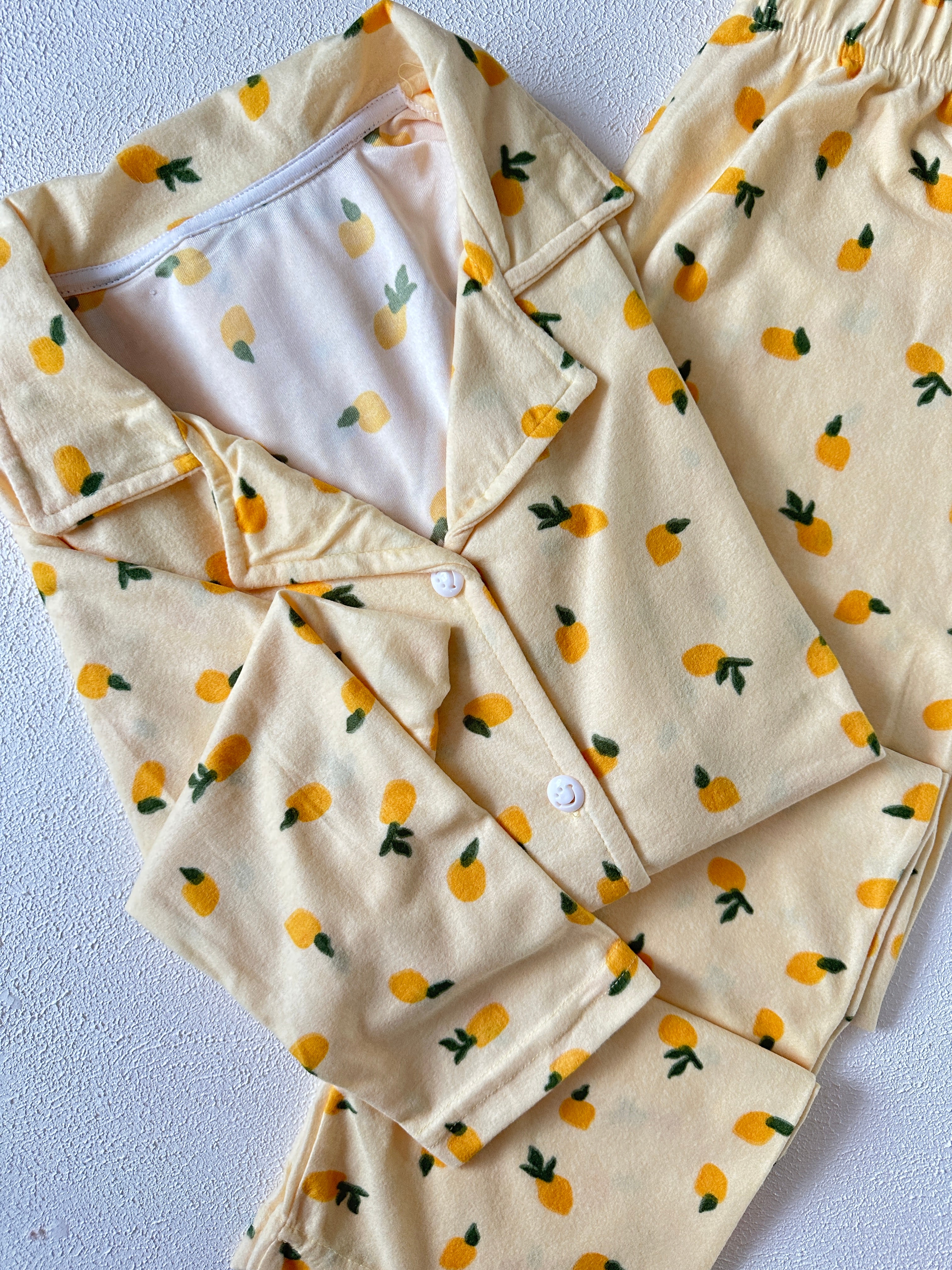 Sarı Ananas Desenli Pijama Takımı