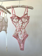 Robin Pembe Bodysuit.