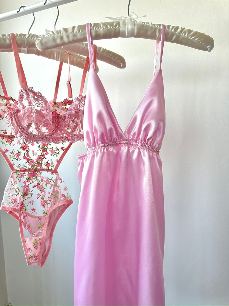 Merida Pembe Saten Gecelik