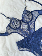 Peony Lacivert Bodysuit.