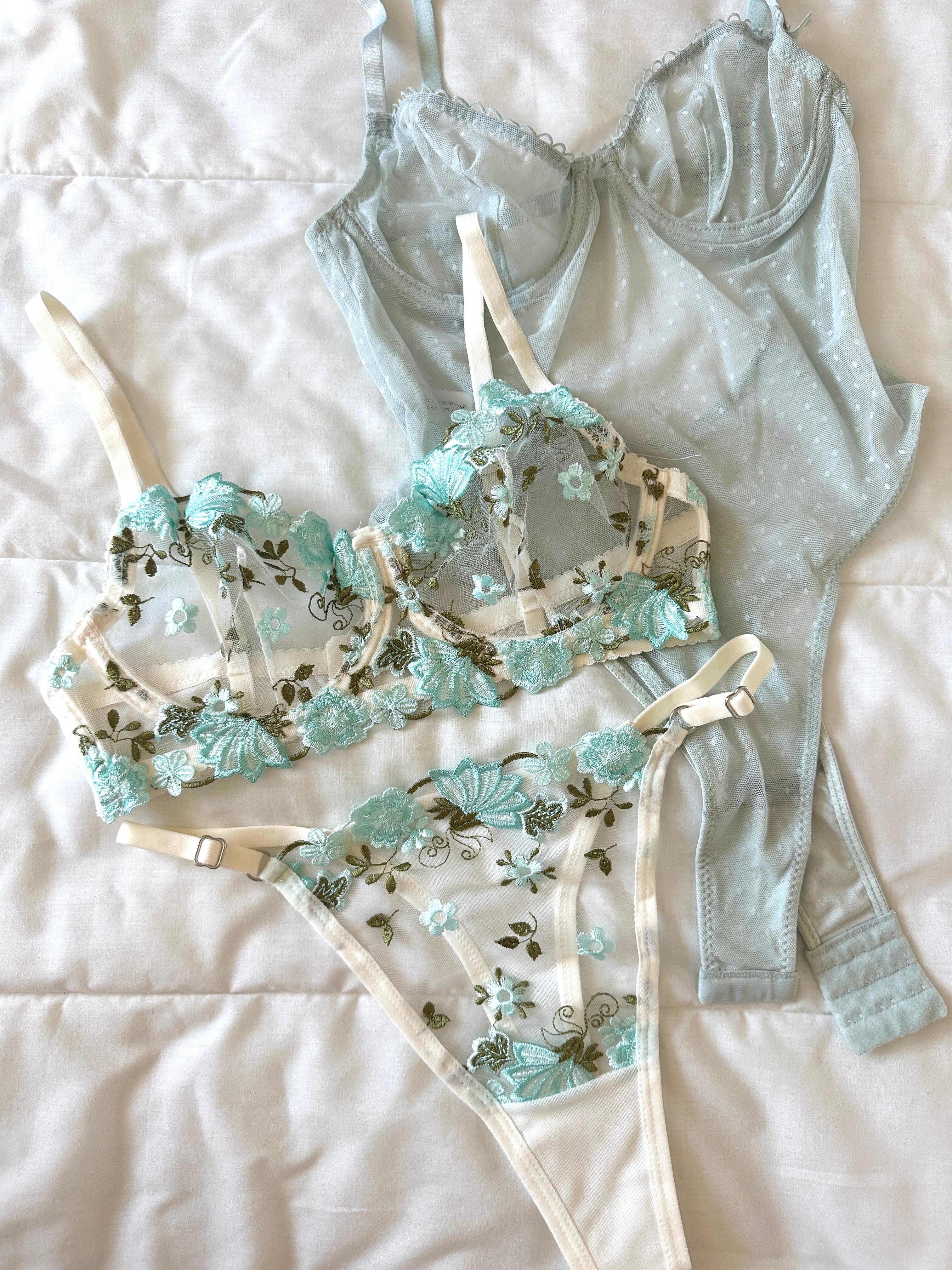 Beyaz Lily Bralet Takım