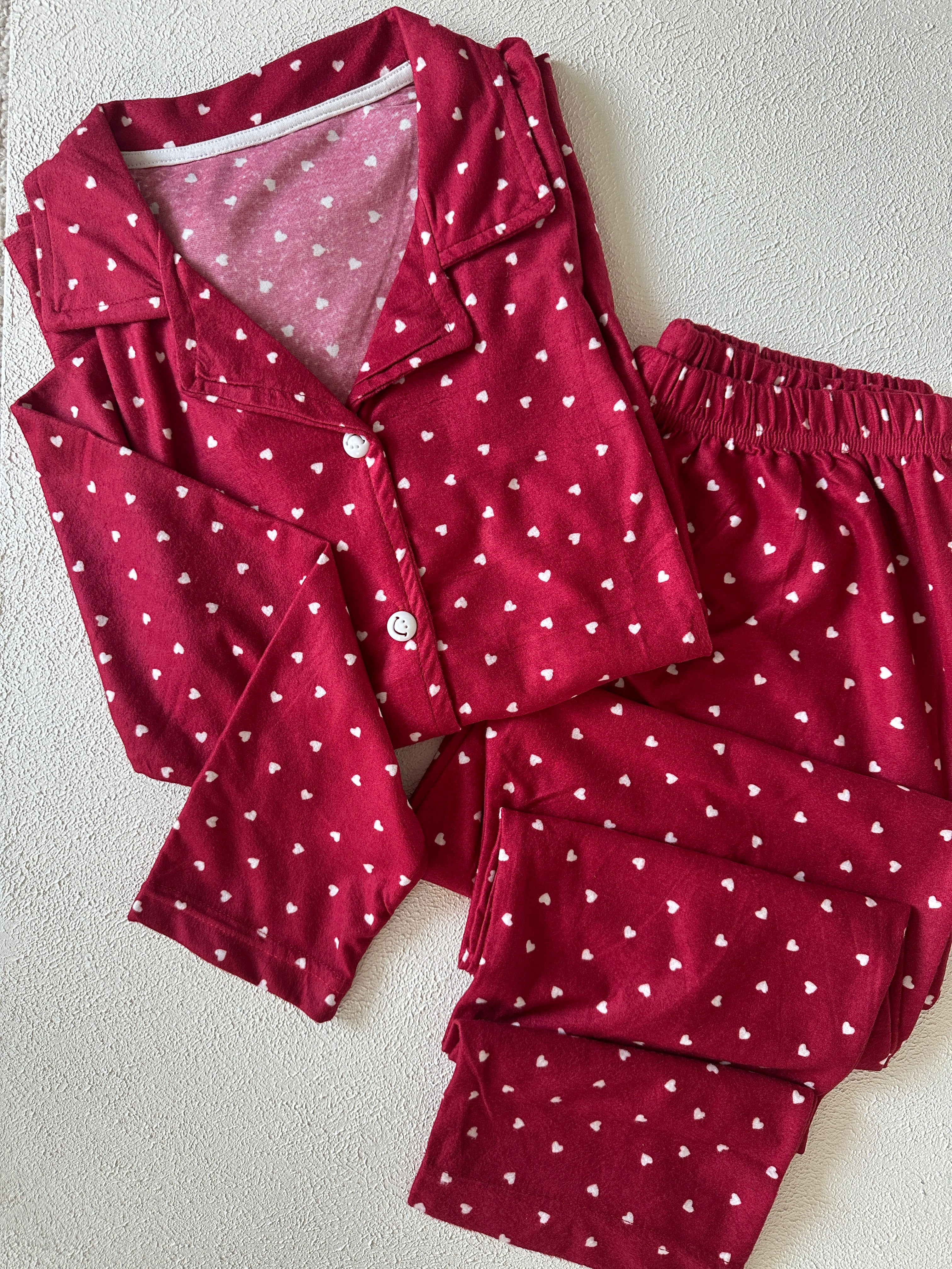 Kırmızı Puantiyeli Pijama Takımı