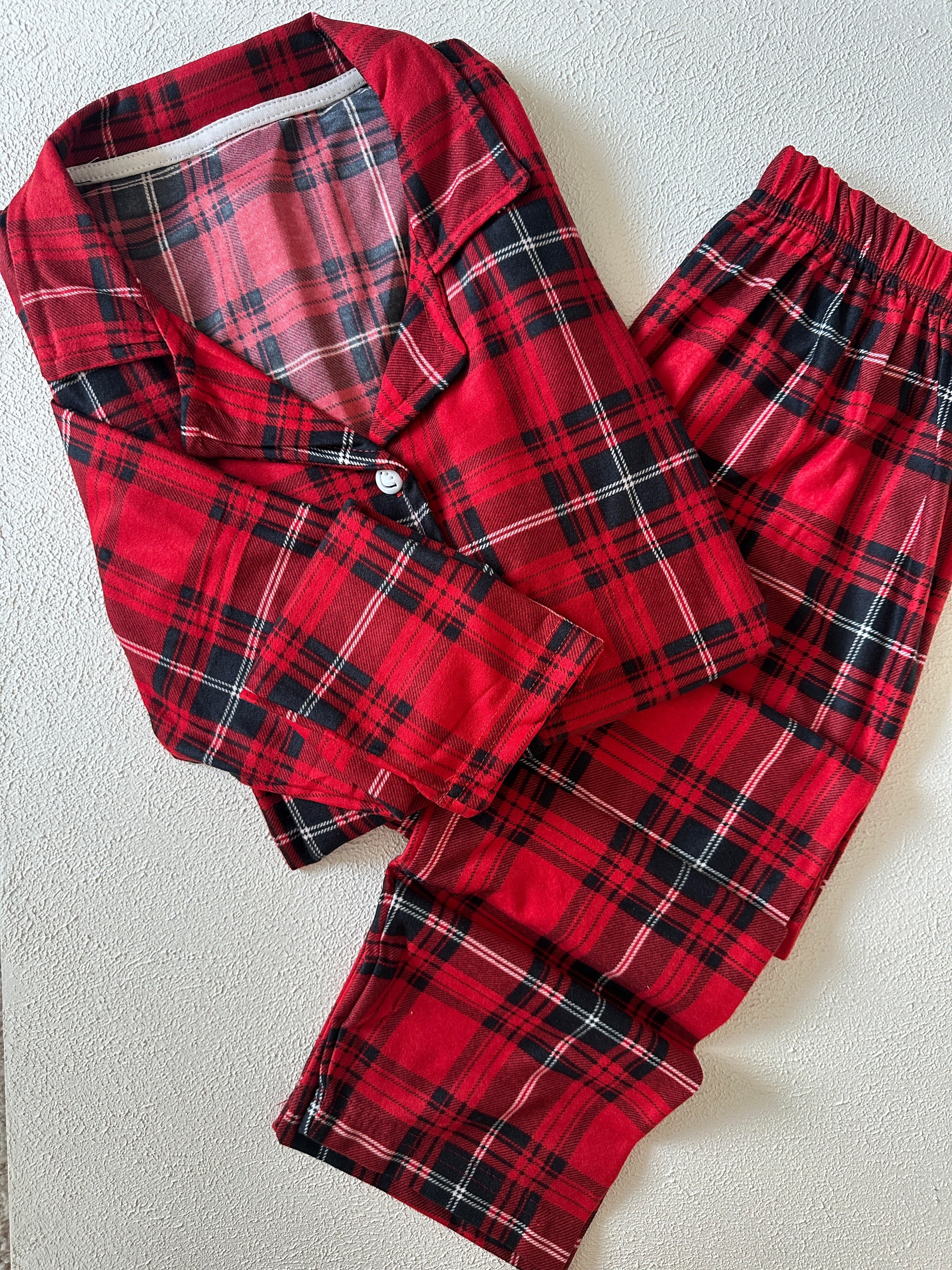Kırmızı Ekoseli Pijama Takımı