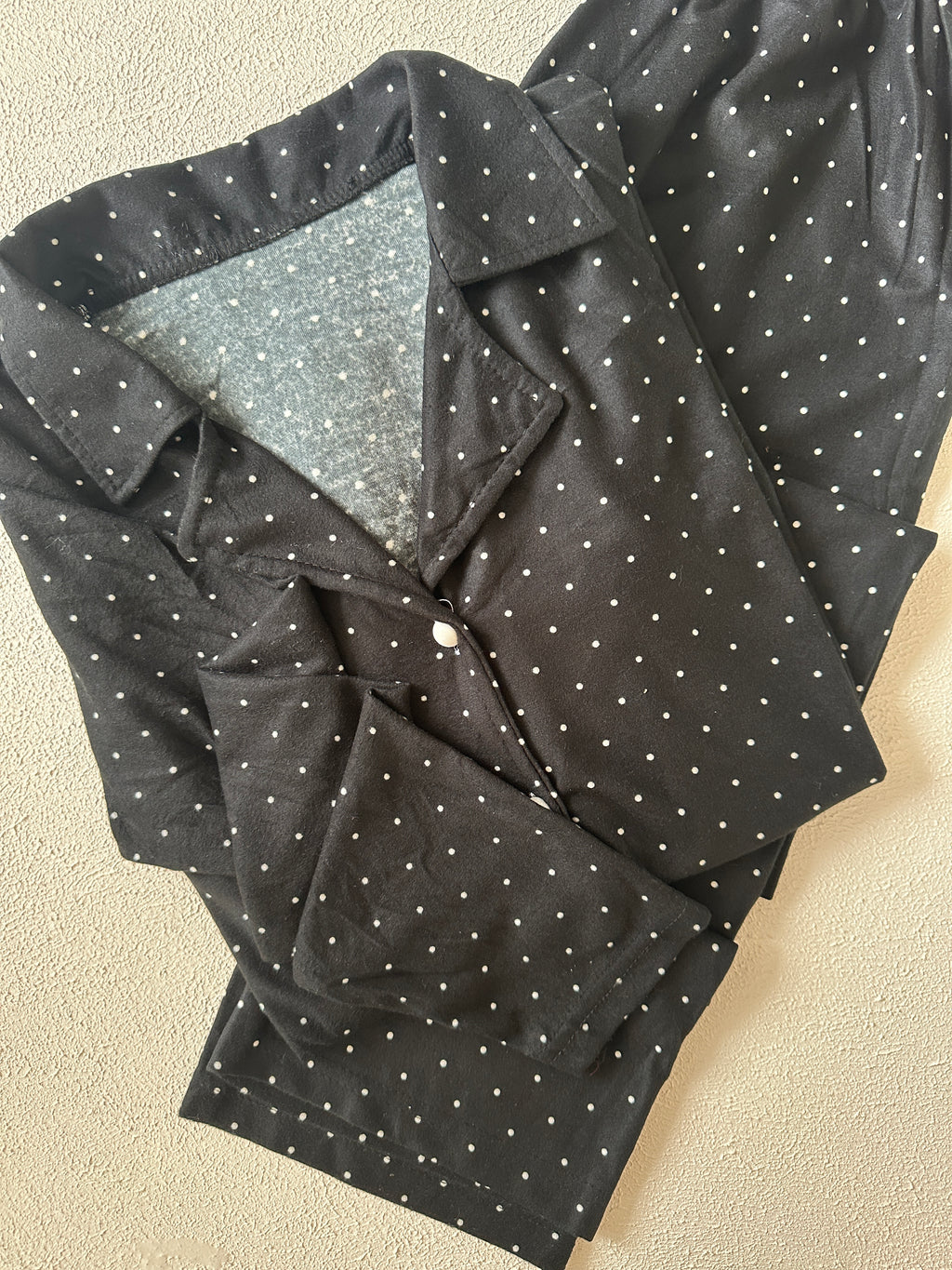Siyah Puantiyeli Pijama Takımı