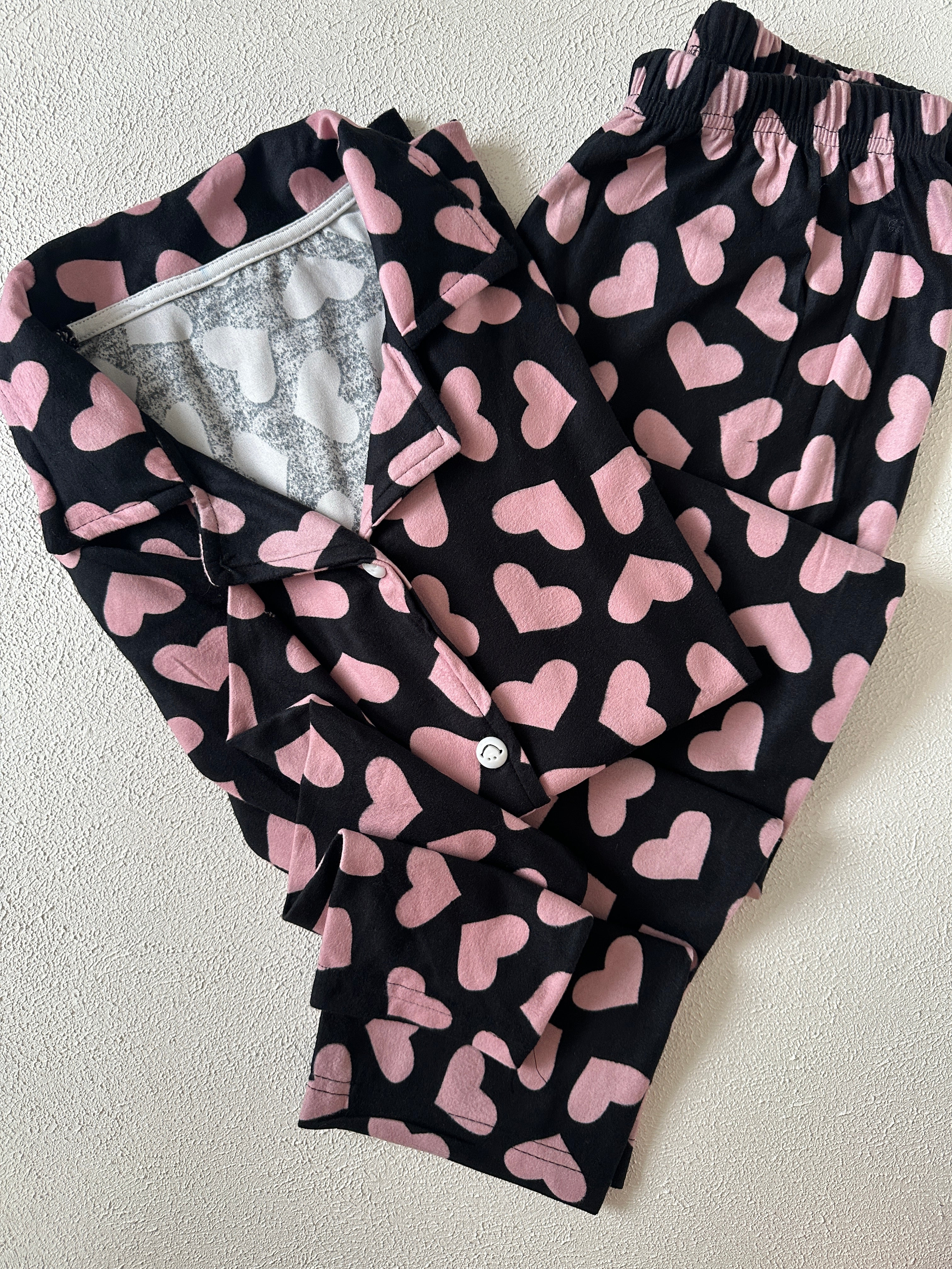 Siyah Kalpli Pijama Takımı