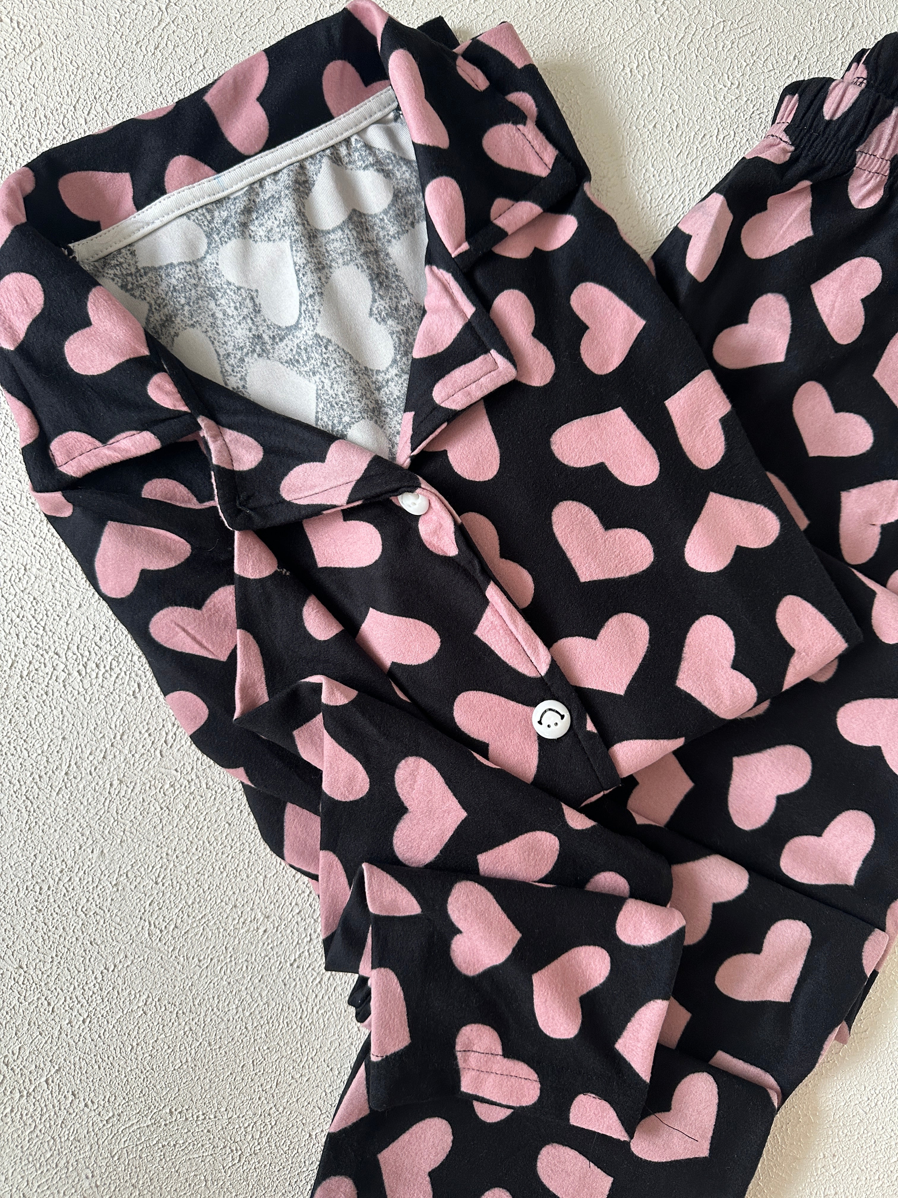 Siyah Kalpli Pijama Takımı