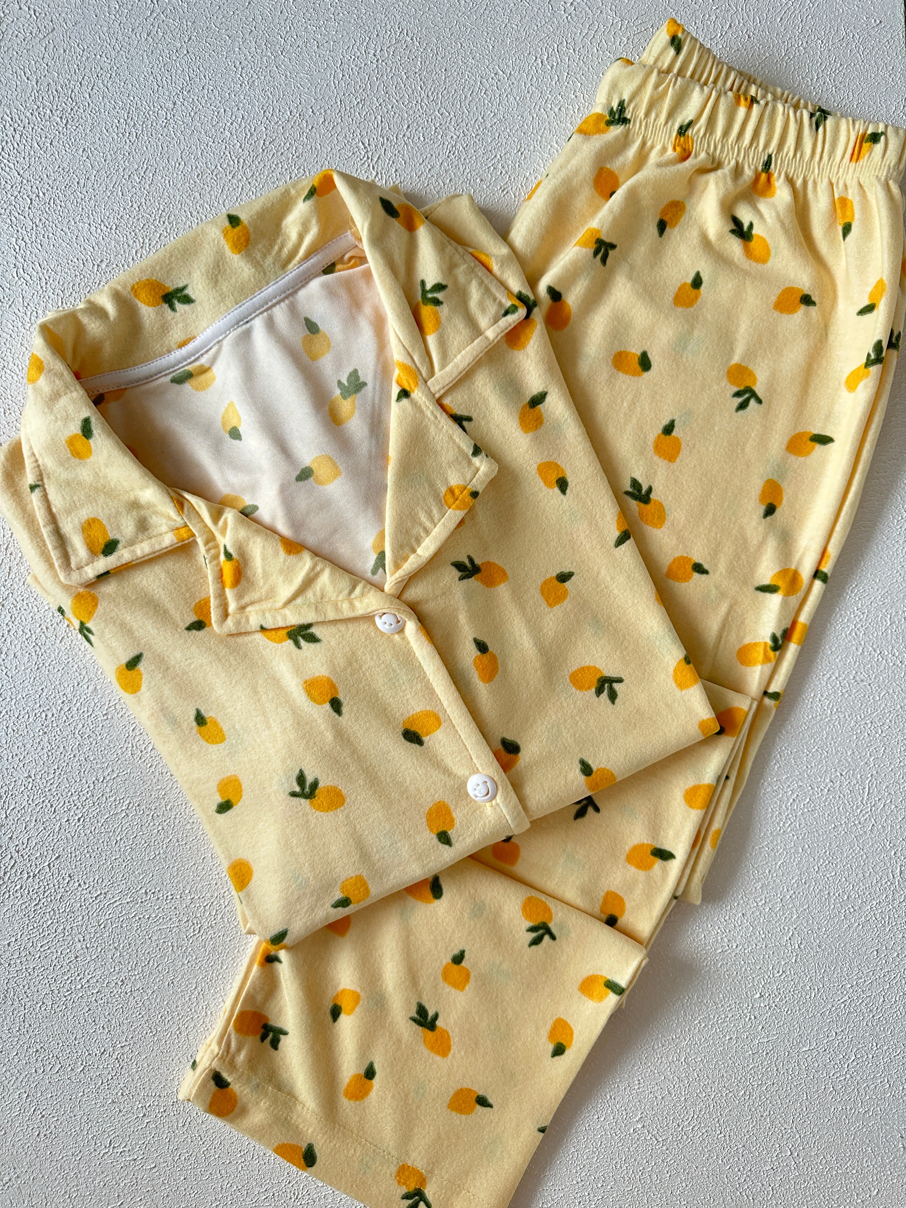 Sarı Ananas Desenli Pijama Takımı
