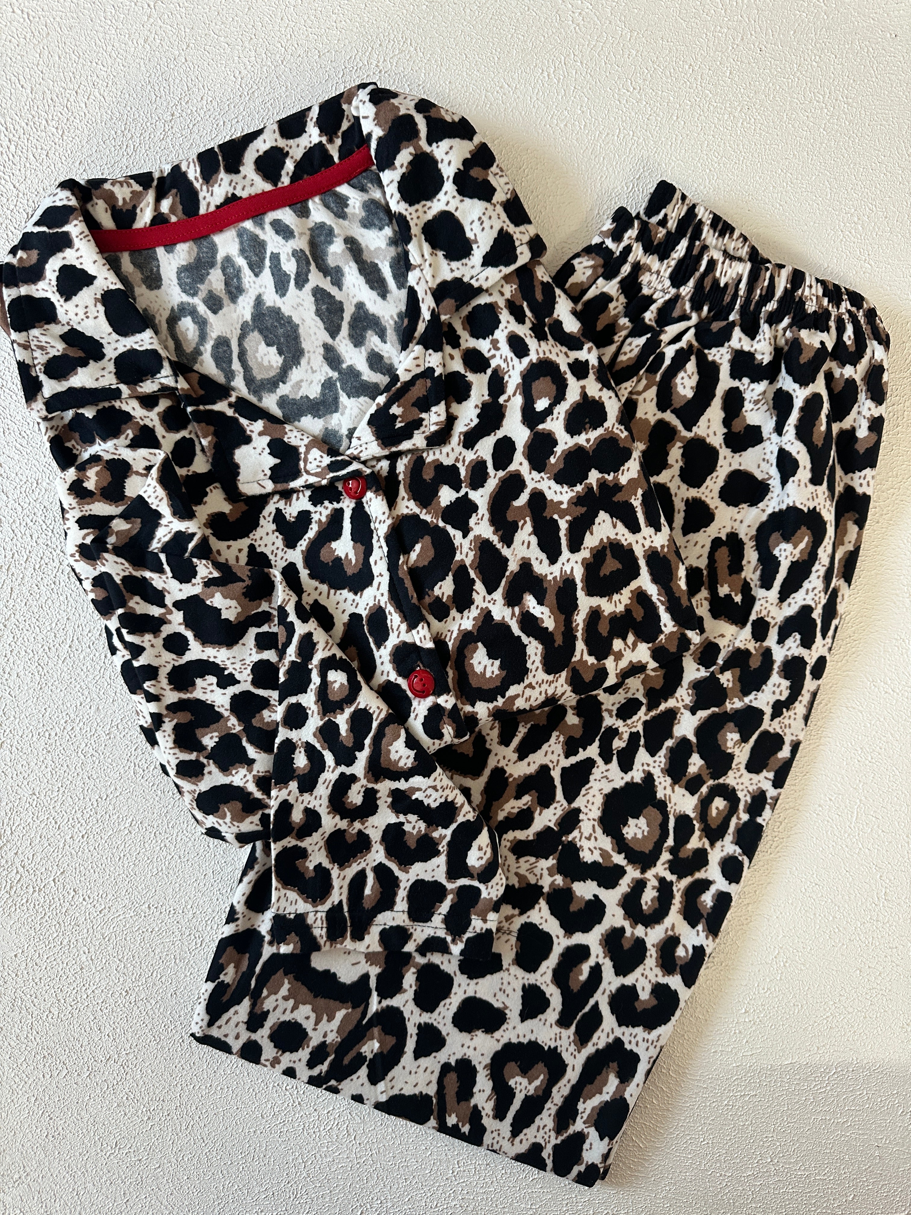 Leopar Desenli Pijama Takımı