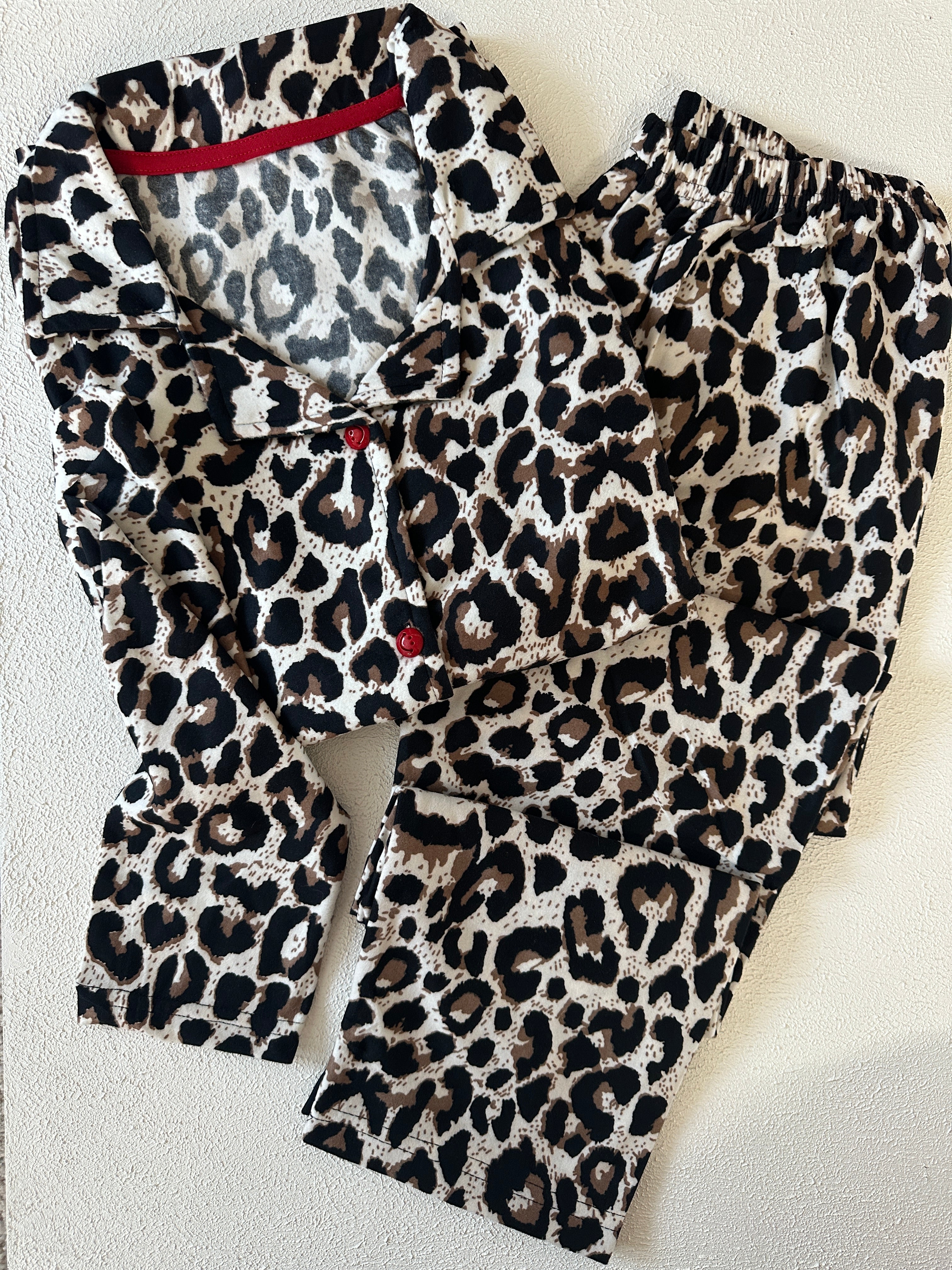Leopar Desenli Pijama Takımı