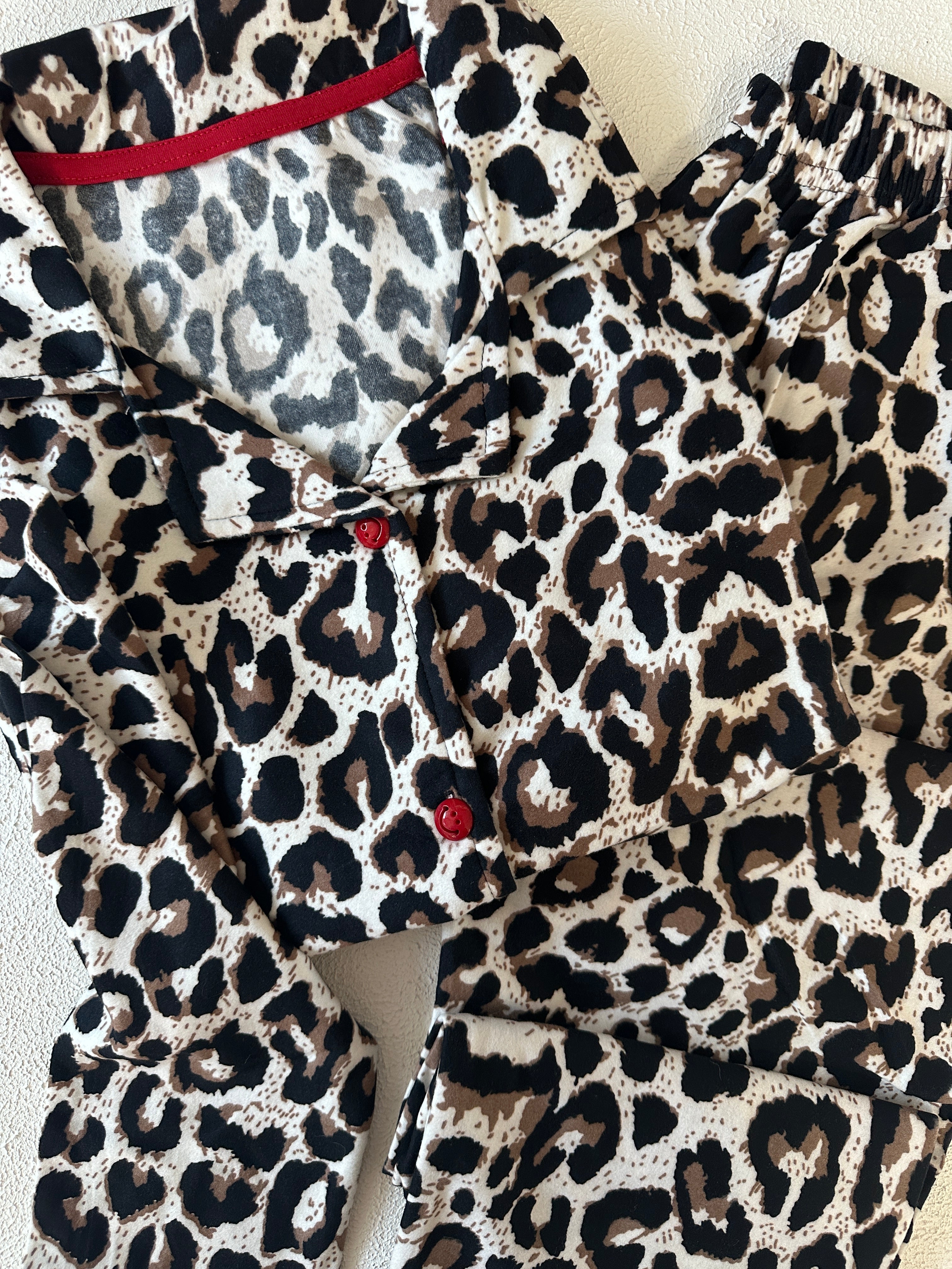 Leopar Desenli Pijama Takımı