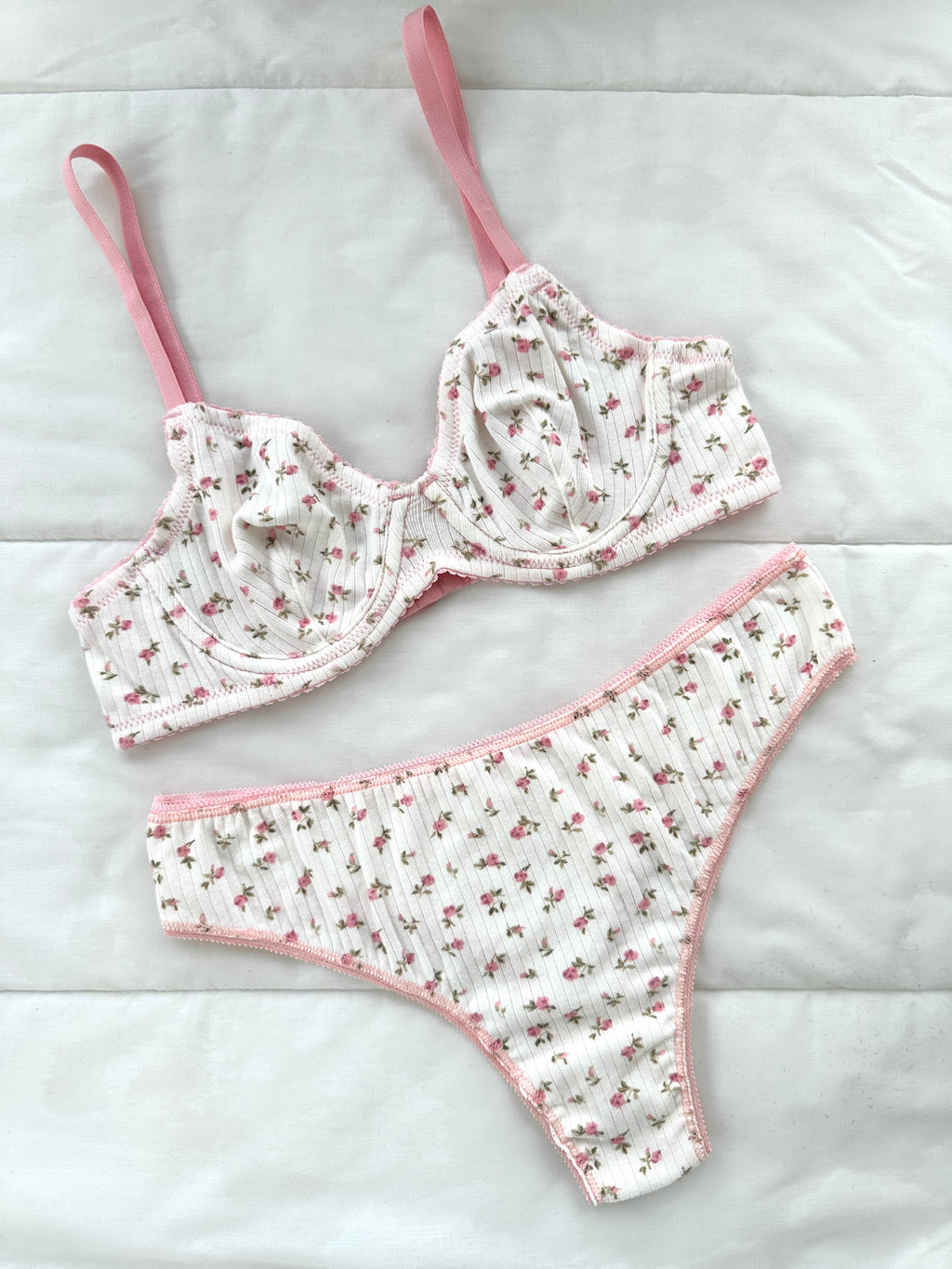 Rosy Garden Balenli Takım