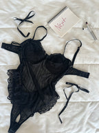Lora Siyah Bodysuit