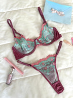 Larissa Koyu Pembe Bralet Takım