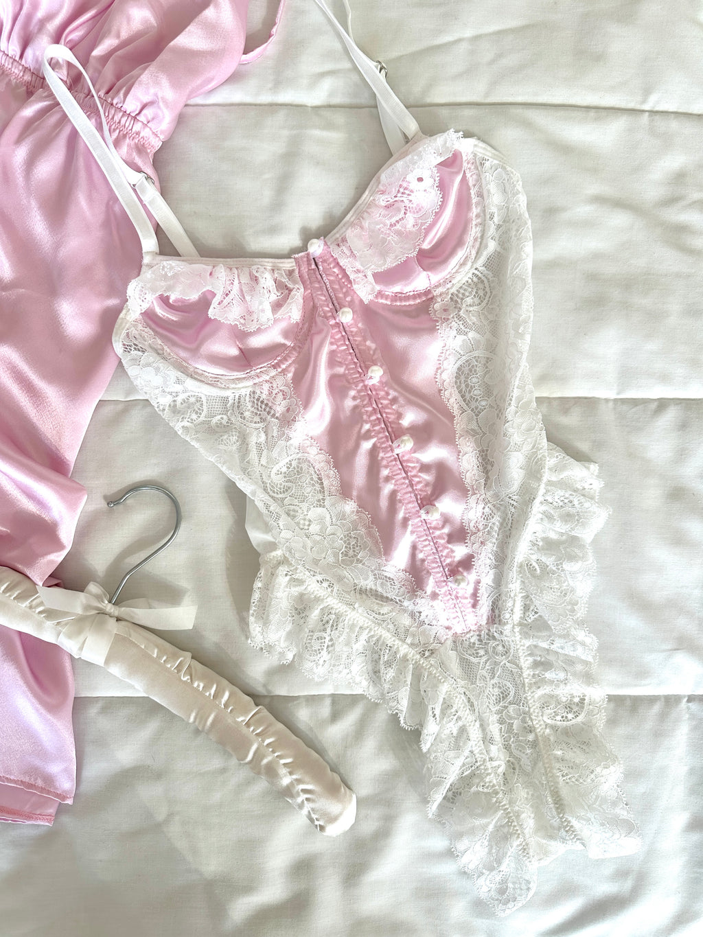 Julia Pembe Bodysuit