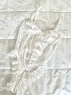 Julia Beyaz Bodysuit