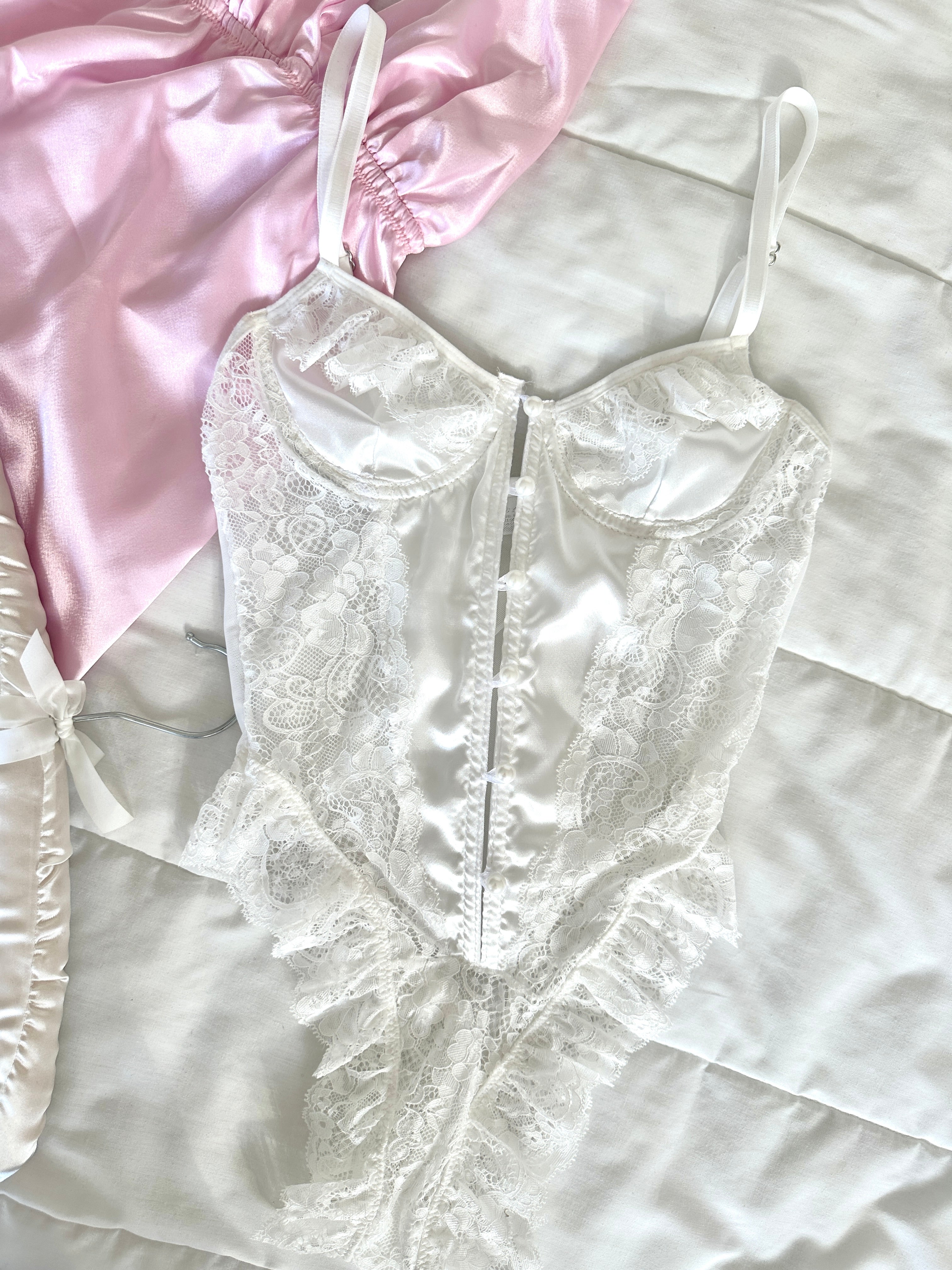 Julia Beyaz Bodysuit