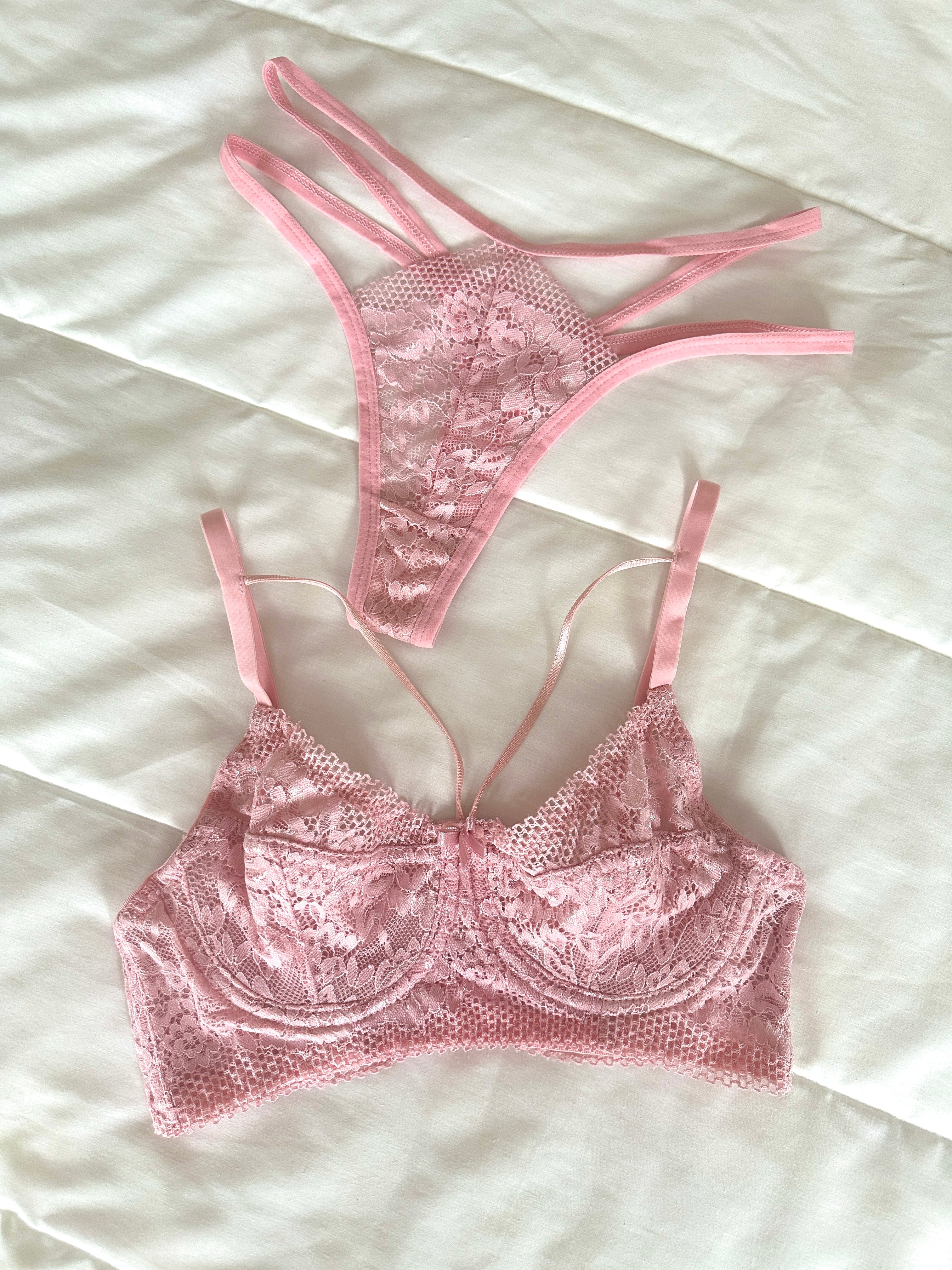 Iva Pembe Balenli Takım