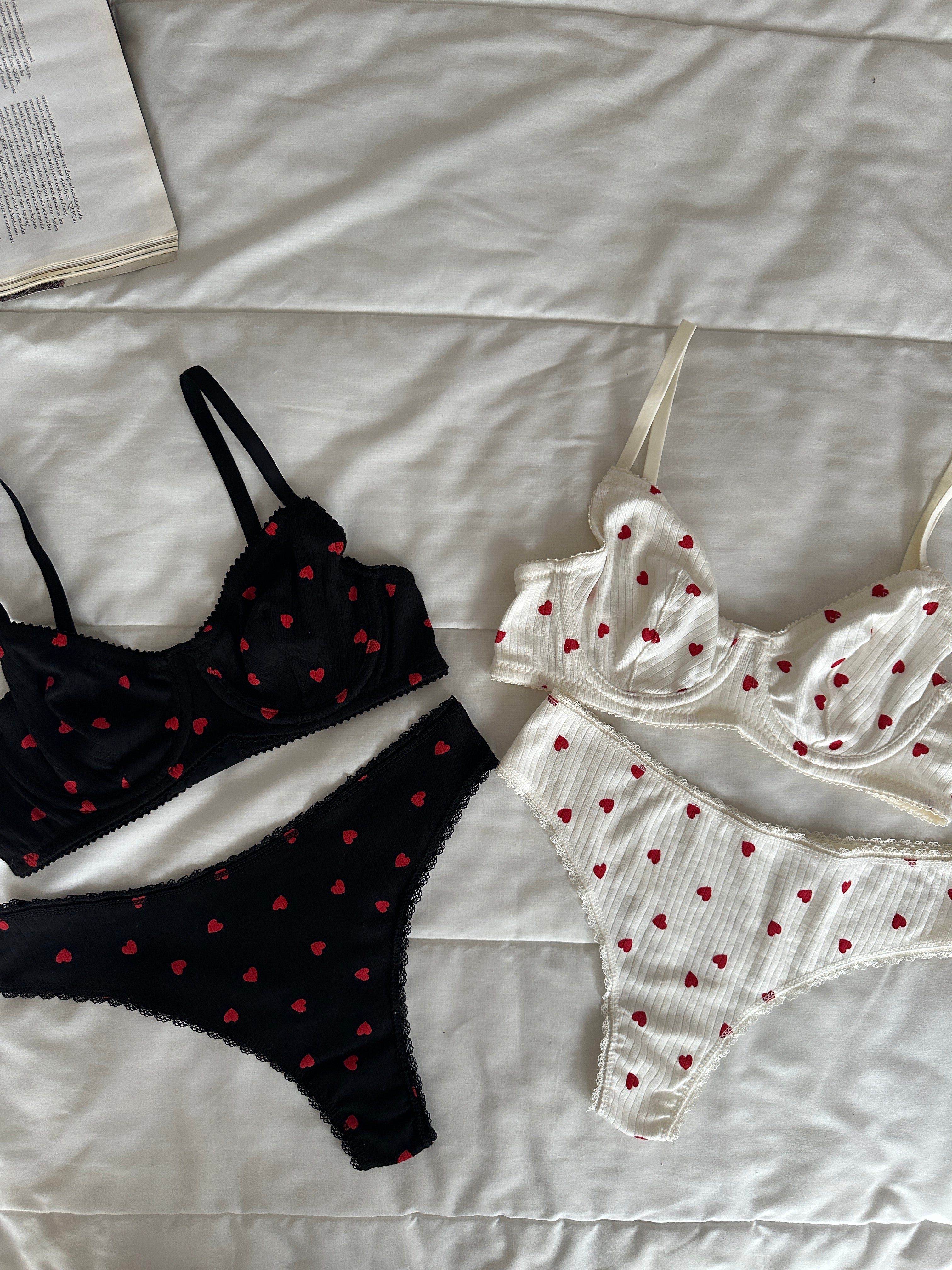 Amore Siyah & Beyaz 2'li İç Giyim Seti