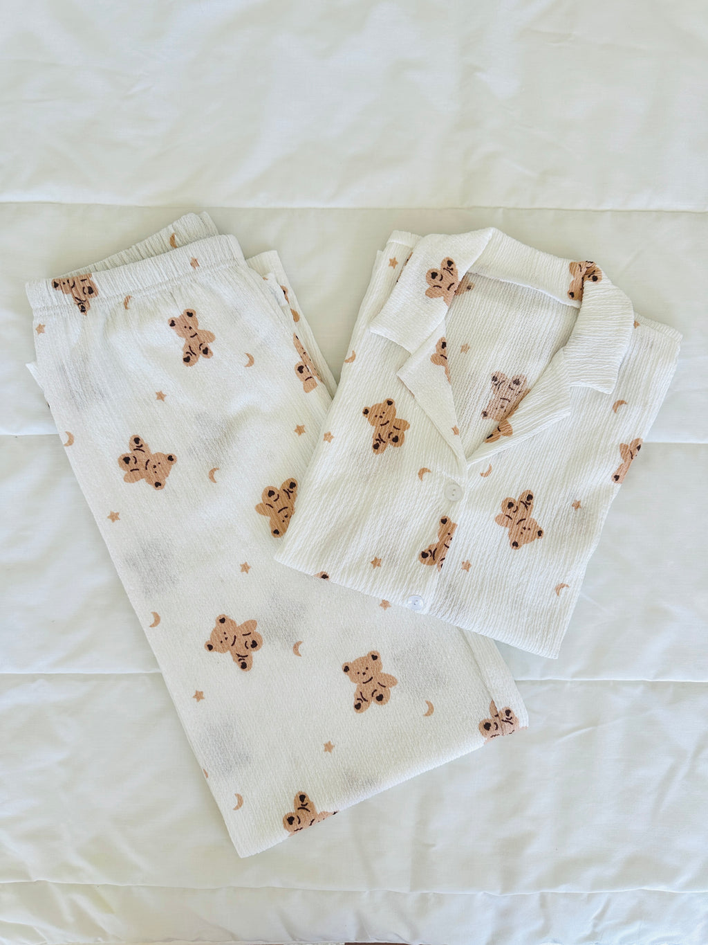 Beyaz Ayıcıklı Bürümcük Pijama Takımı
