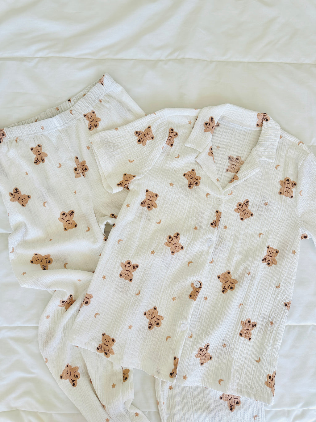 Beyaz Ayıcıklı Bürümcük Pijama Takımı