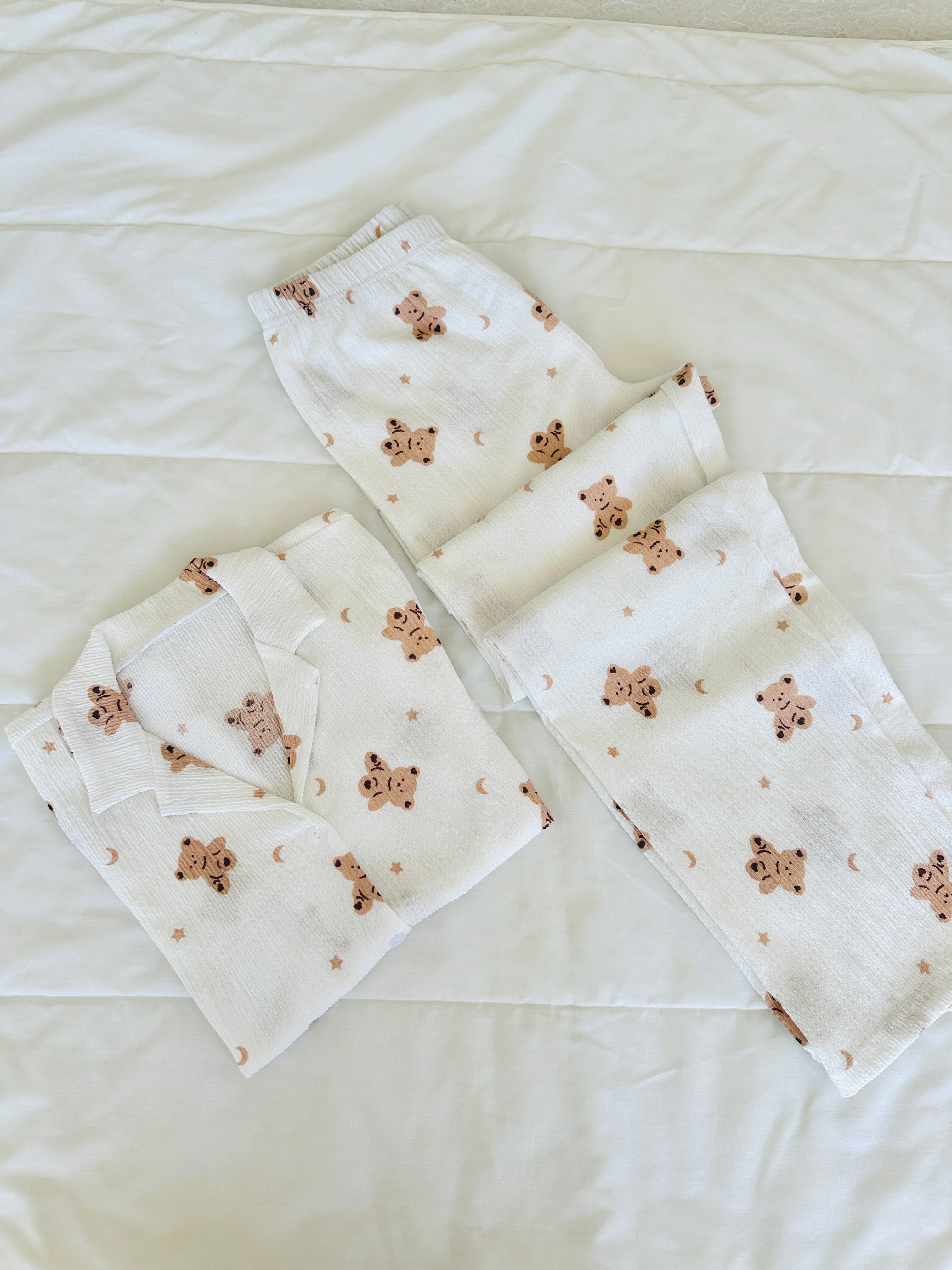 Beyaz Ayıcıklı Bürümcük Pijama Takımı