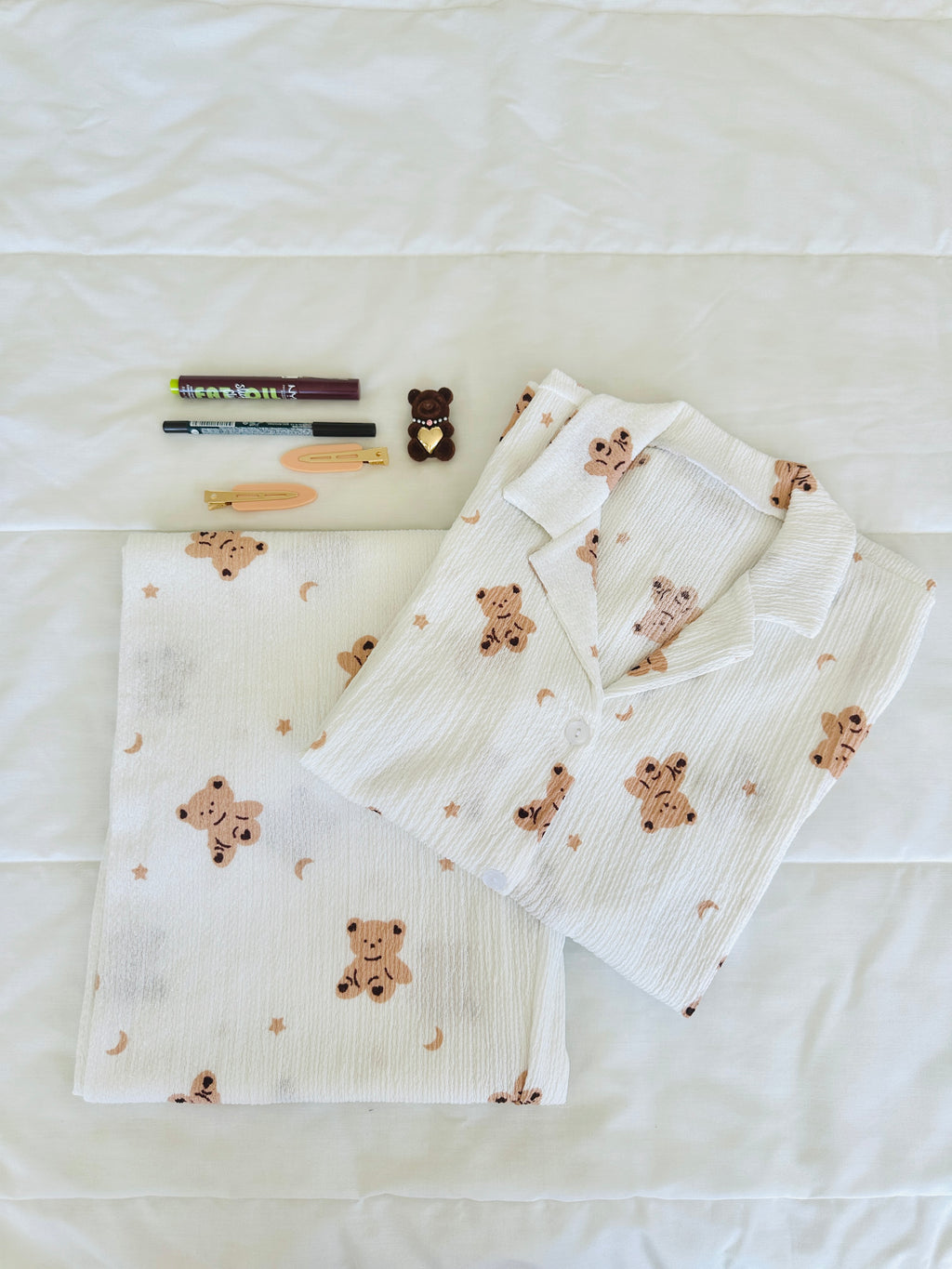Beyaz Ayıcıklı Bürümcük Pijama Takımı
