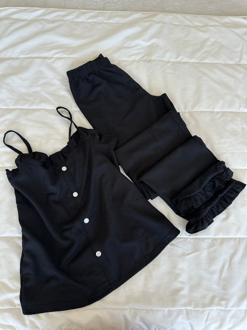 Siyah Fırfır Detaylı Bürümcük Pijama Takımı