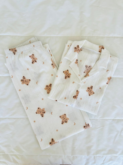 Beyaz Ayıcık Desenli Bürümcük Pijama Takımı - Feruz Design