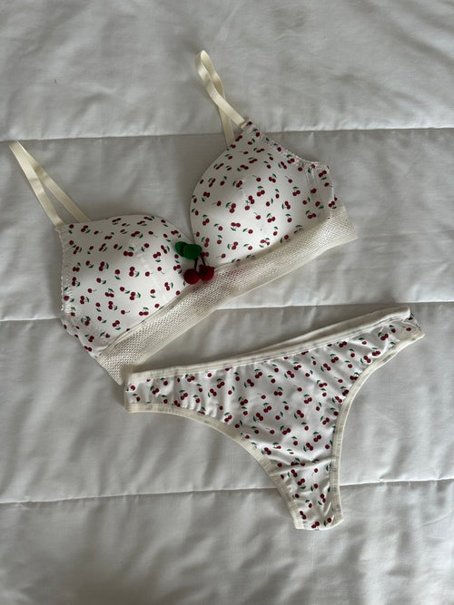 Cherry Beyaz Dolgulu Sütyen Takım - Feruz Design