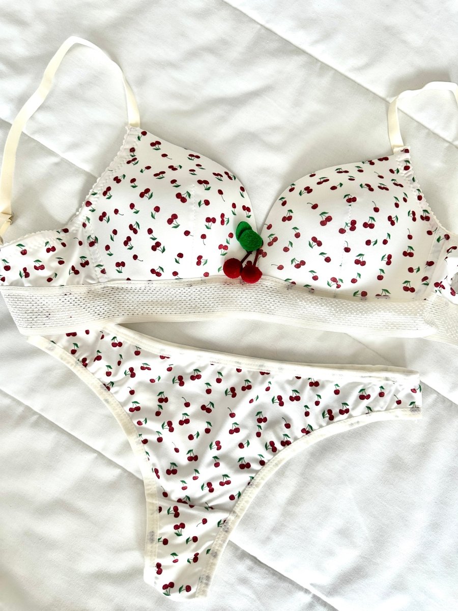 Cherry Beyaz Dolgulu Sütyen Takım - Feruz Design