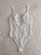 Pure Delight Dantel Bodysuit - Feruz Design